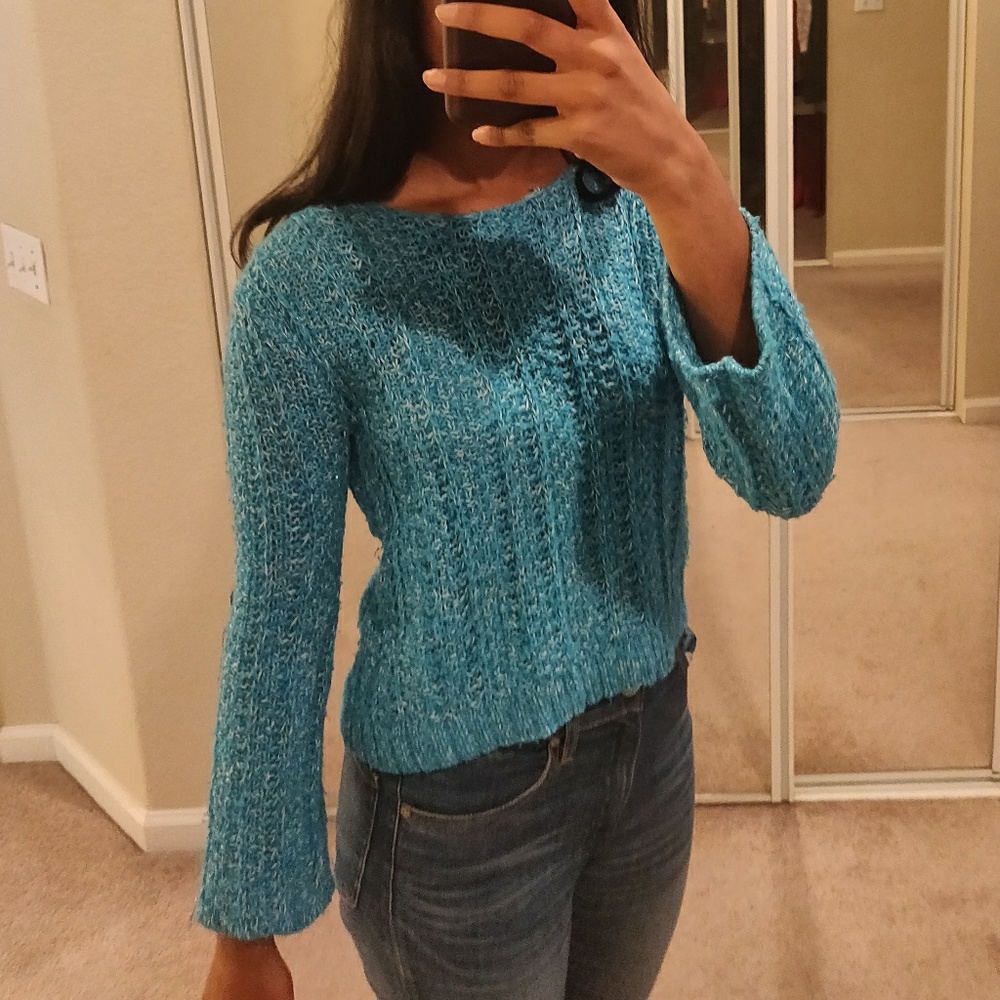 sweater with hood